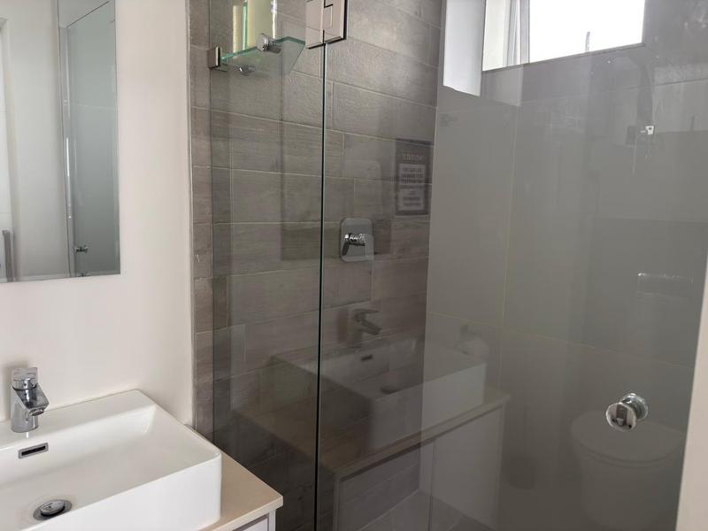 3 Bedroom Property for Sale in Sea Point Western Cape
